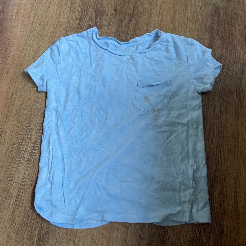 Gap blue tee